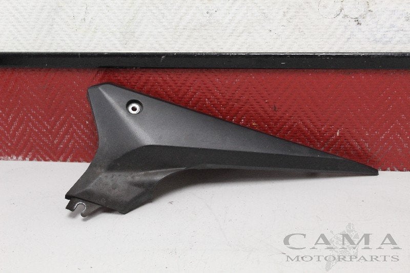 ZIJKUIPDEEL LINKS XJ 6 2009-2012 (XJ6 XJ6S XJ6N Diversion), Dhr. S. di Majo, Gebruikt, Info@cama-motorparts.nl, P.J. Troelstraweg 8 8
3144 CX  MAASSLUIS, NL
