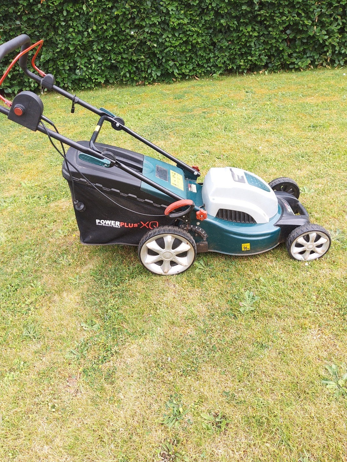 Electrische grasmachine 1800w, 46 cm breed  in goede staat, Tuin en Terras, Grasmaaiers, Ophalen