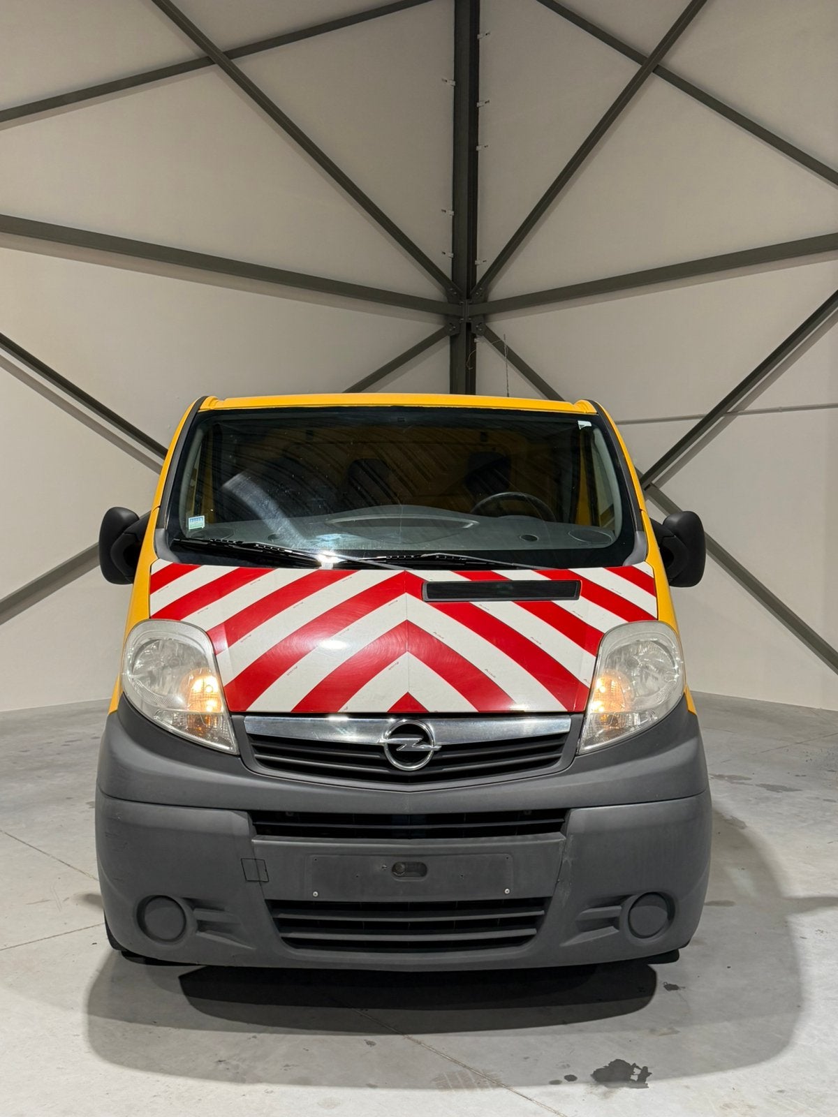 Opel Vivaro 2.0 CDTI - 2013 - 220 000 km, Autos, Camionnettes & Utilitaires, Euro 5, Attache-remorque, Boîte manuelle, Entretenue par le concessionnaire