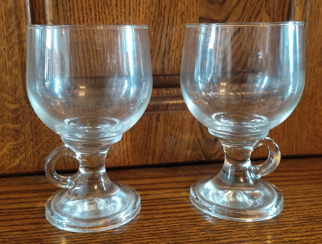Lot 2 verres à Irish coffee avec anse, Enlèvement ou Envoi, Utilisé, Verre, Verre ou Verres