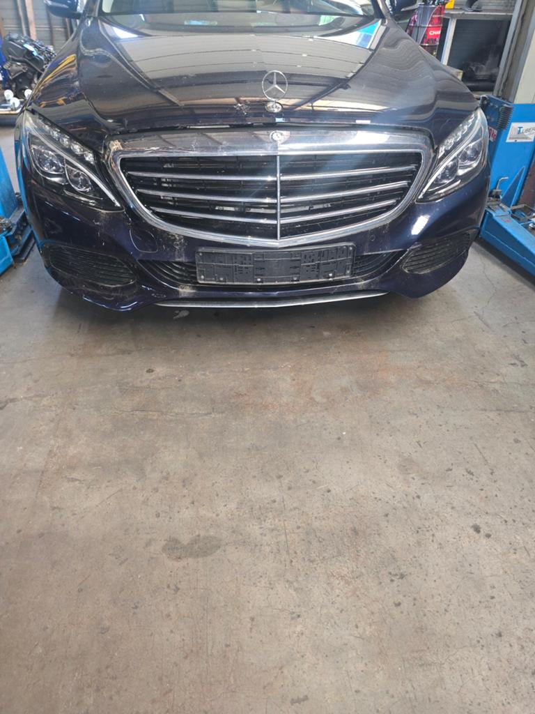 Face avant Mercedes W205 2.0 essence 16V, Enlèvement ou Envoi