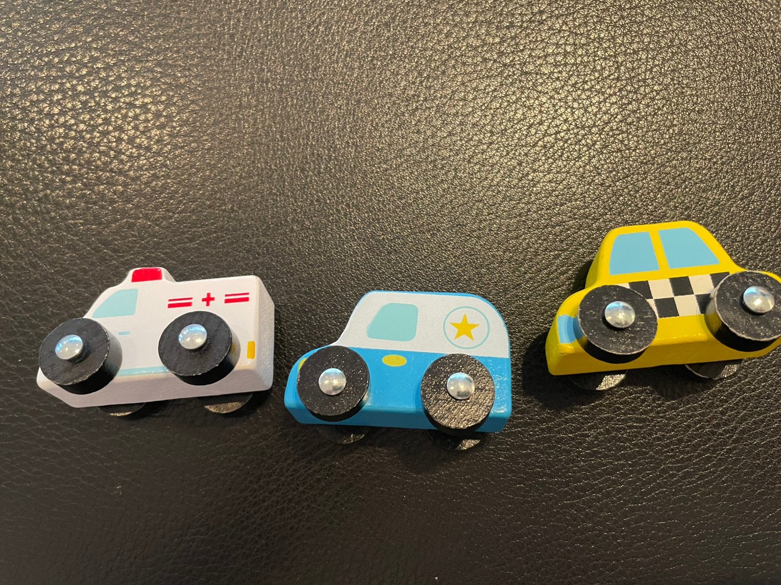 3 auto’s voor kleuters, Ophalen, Zo goed als nieuw