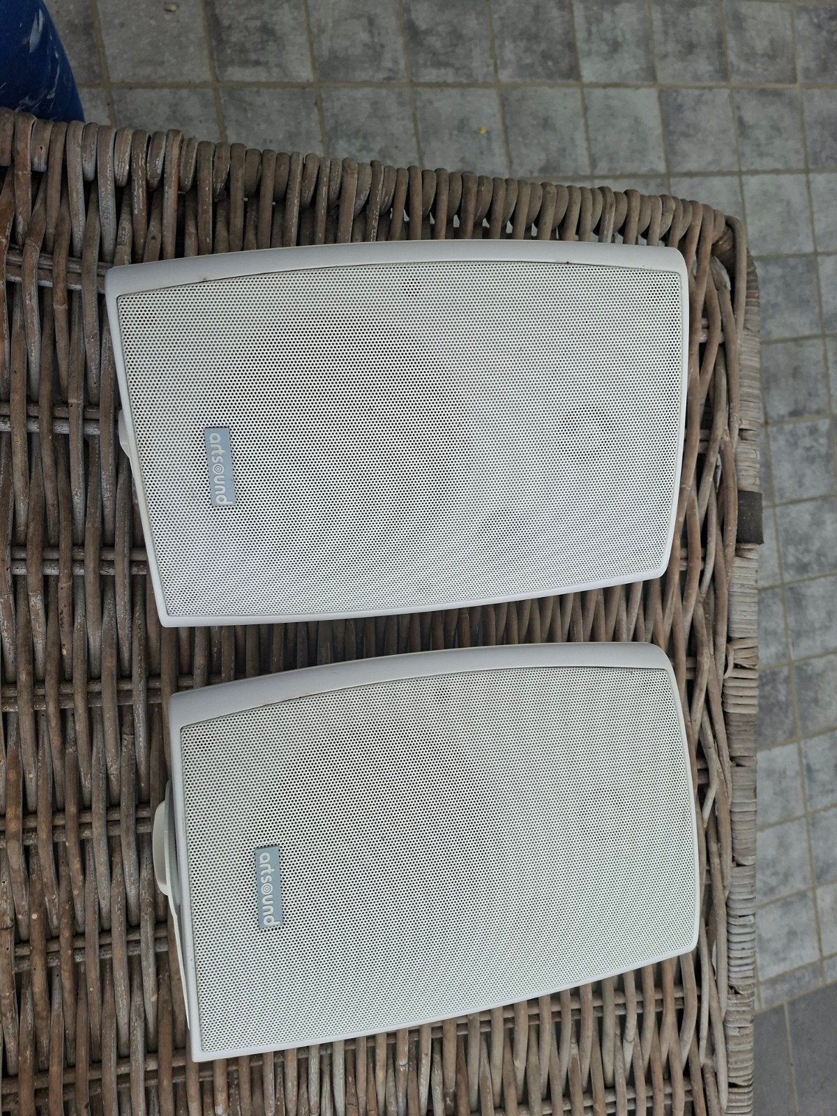 Speakers, Enlèvement