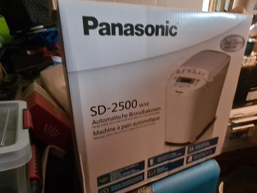 Machine à pain : PANASONIC SD 2500wxe, Electroménager, Machines à pain, Enlèvement, Neuf, Avec minuteur, Plus de 10 programmes