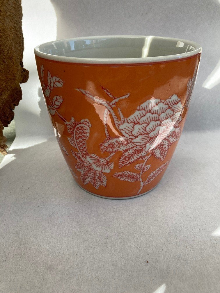 BLOEMPOT ORANJE NAAR CHINEES VOORBEELD 13 CM NIEUW, Rond, Ophalen of Verzenden, Aardewerk, Binnen