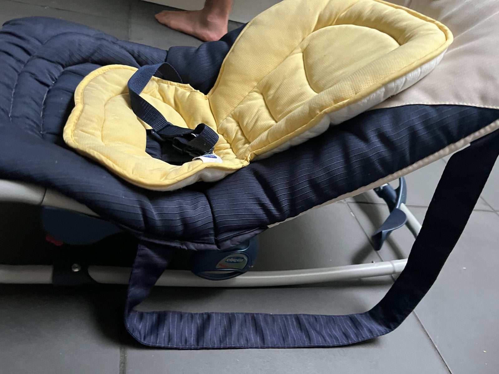 Wipstoeltje chicco, Enfants & Bébés, Relax bébé, Comme neuf, Avec ceinture(s), Chaise rebondissante, Enlèvement