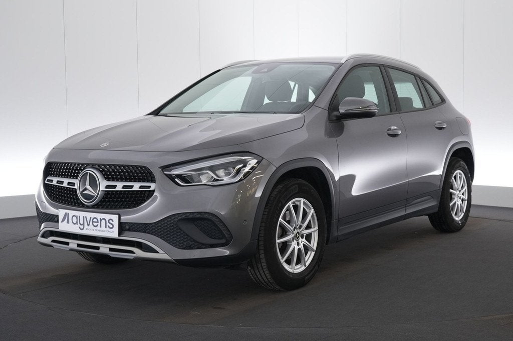 (2BJJ813) MERCEDES-BENZ GLA, Auto's, Stof, Gebruikt, Euro 6, 136 pk