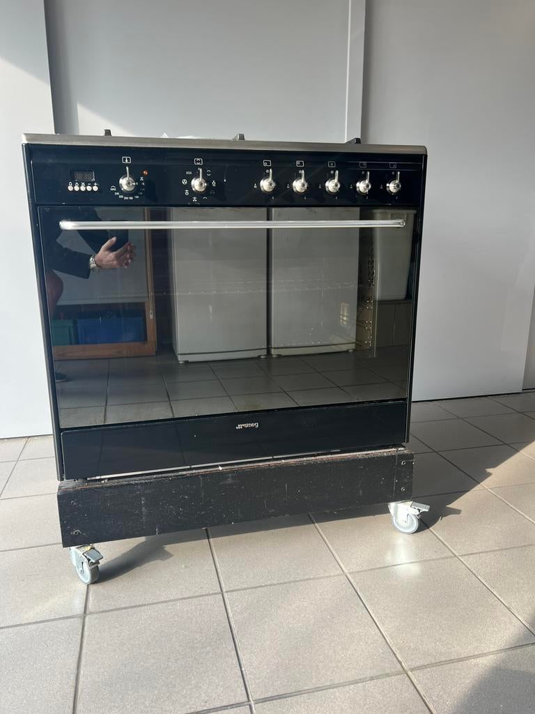 Smeg kookfornuis, Elektronische apparatuur, Fornuizen, Ophalen, Zo goed als nieuw, Gas