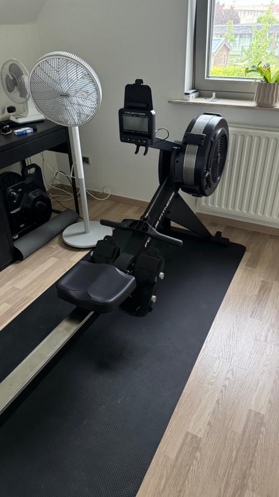 Roeitrainer Focus Fitness row 6 iPlus, Sport en Fitness, Ophalen, Zo goed als nieuw, Benen, Roeitrainer
