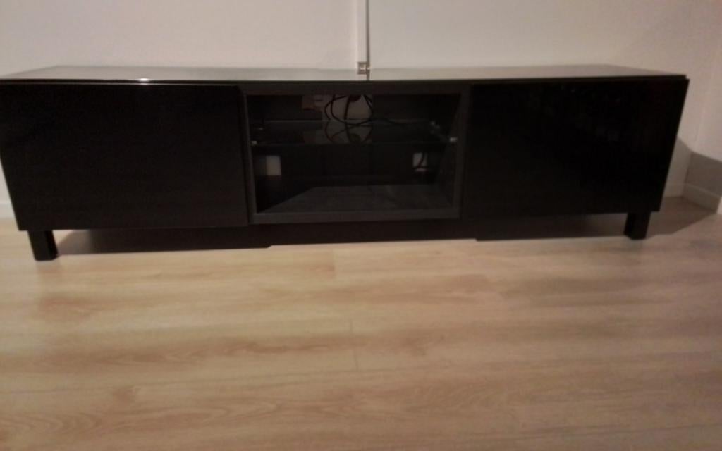Tv meubel, Ophalen