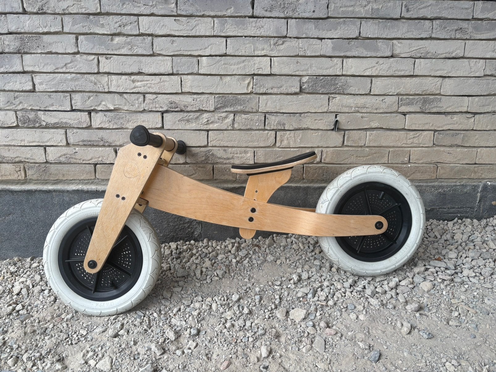 Draisienne en bois Wishbone, Enfants & Bébés, Enlèvement, Vélo d'équilibre