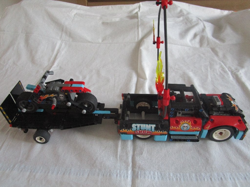 Lego Technic 42106: Motortrekhaak voor stuntwagens, Kinderen en Baby's, Speelgoed | Duplo en Lego, Lego, Ophalen of Verzenden