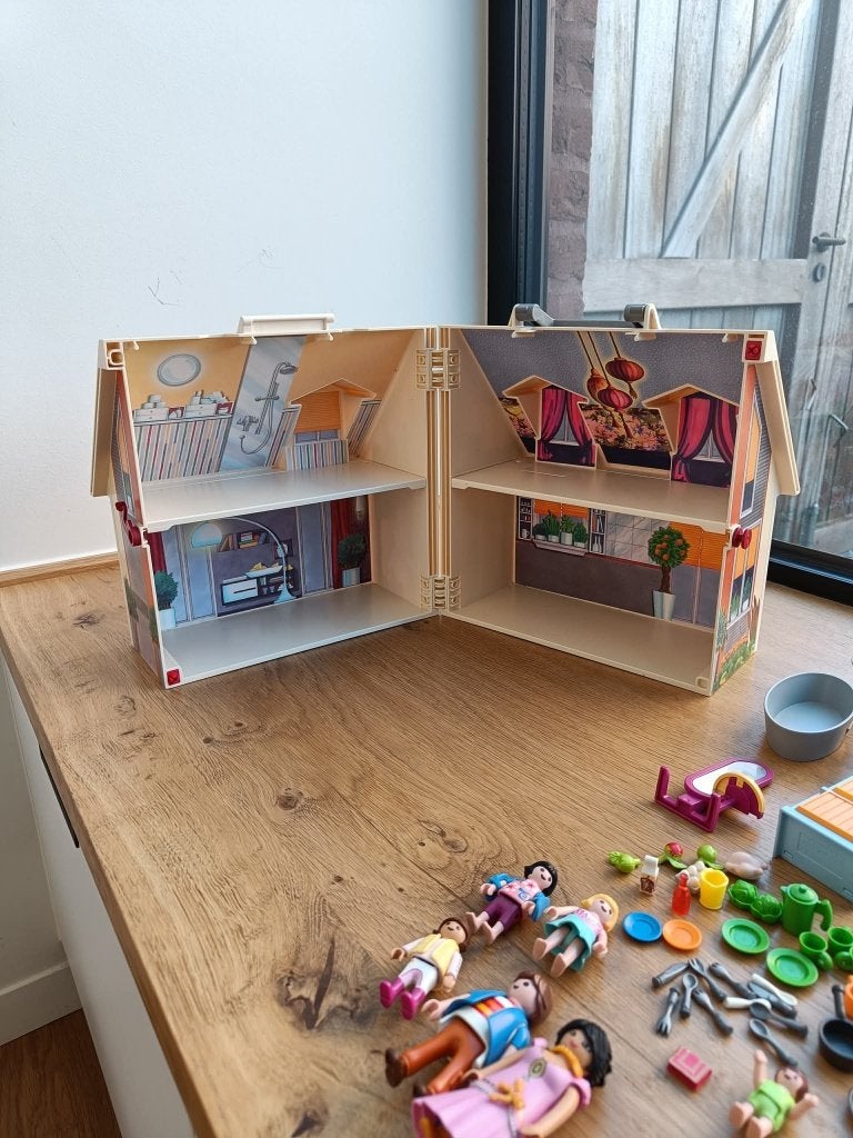 Playmobil huis met extra accessoires en figuren, Ophalen, Zo goed als nieuw, Complete set, Gebouw