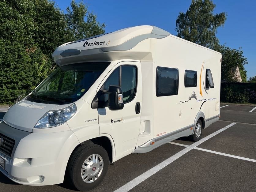 Camper Benimar Mileo 235, Auvent, Jusqu'à 4, 6 à 7 mètres, Siège standard