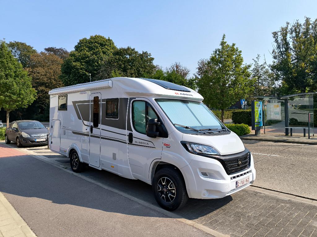 Mobilhome Adria Compact DL, Caravans en Kamperen, Mobilhomes, Particulier, tot en met 3, Half-integraal, Adria, Fiat, 6 tot 7 meter