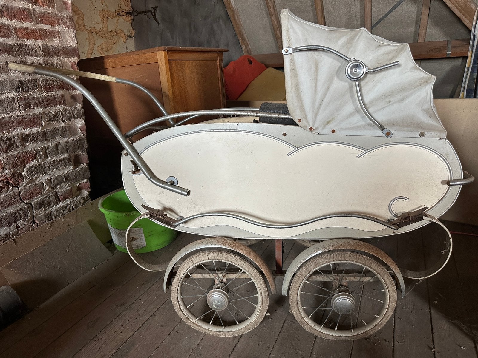 Vintage kinderwagen Golden Span jaren ’60– restauratieobject, Antiek en Kunst, Ophalen