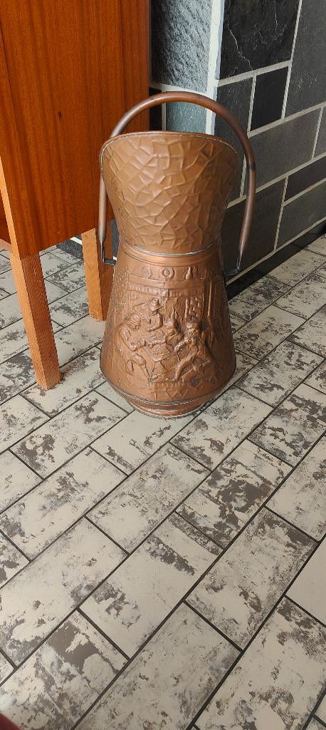 Vintage koperen paraplubak met reliëfdecor, Ophalen, Gebruikt, Metaal
