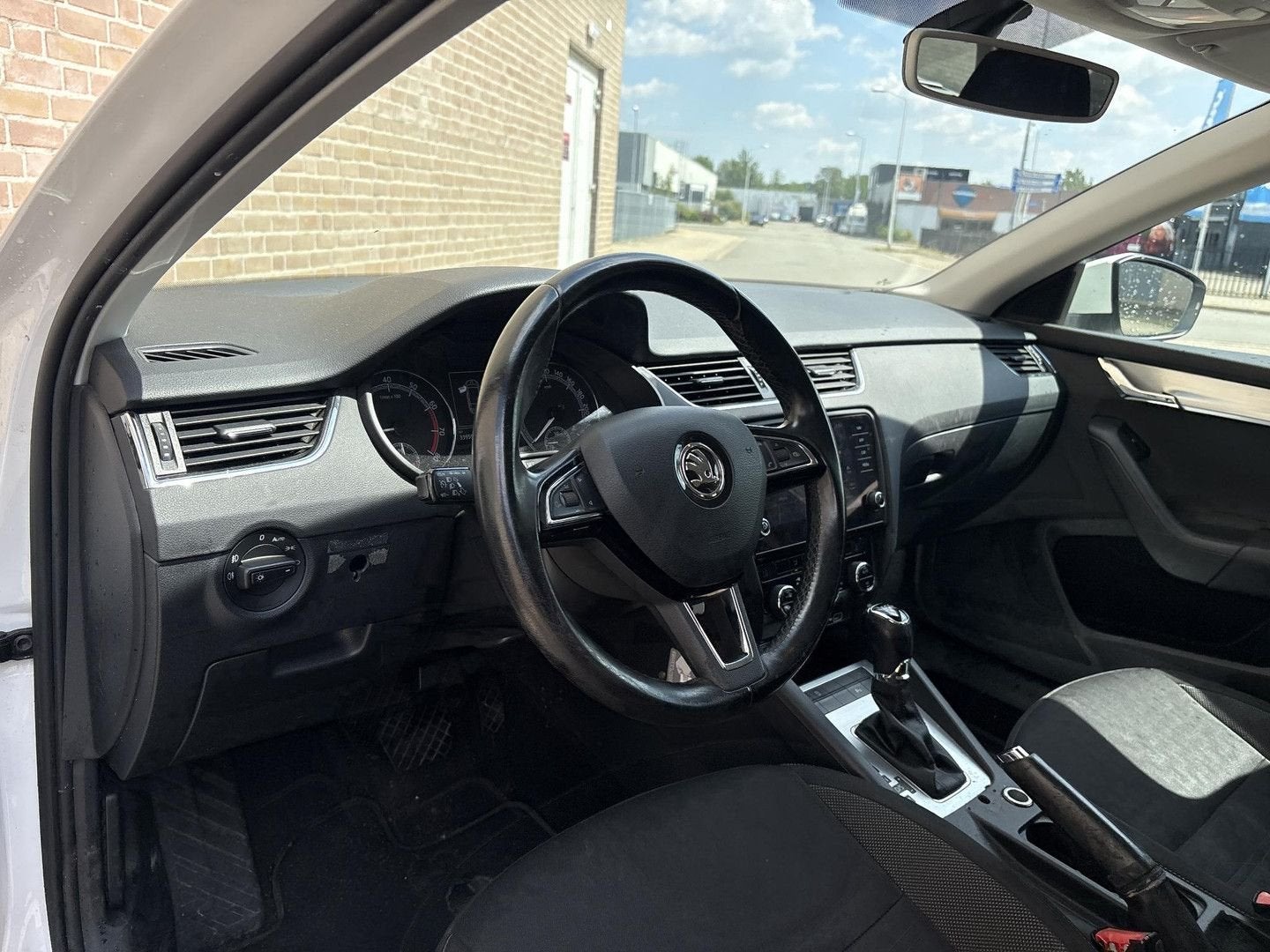 Skoda Octavia Combi 1.0 TSI Greentech Ambition Business | €, Automaat, Zwart, Wit, Bedrijf