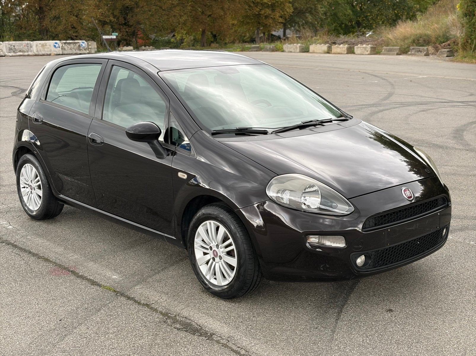 Fiat Punto 1.2i 2013 gekeurd voor verkoop euro 5, Auto's, Voorwielaandrijving, Euro 5, Stof, 4 cilinders