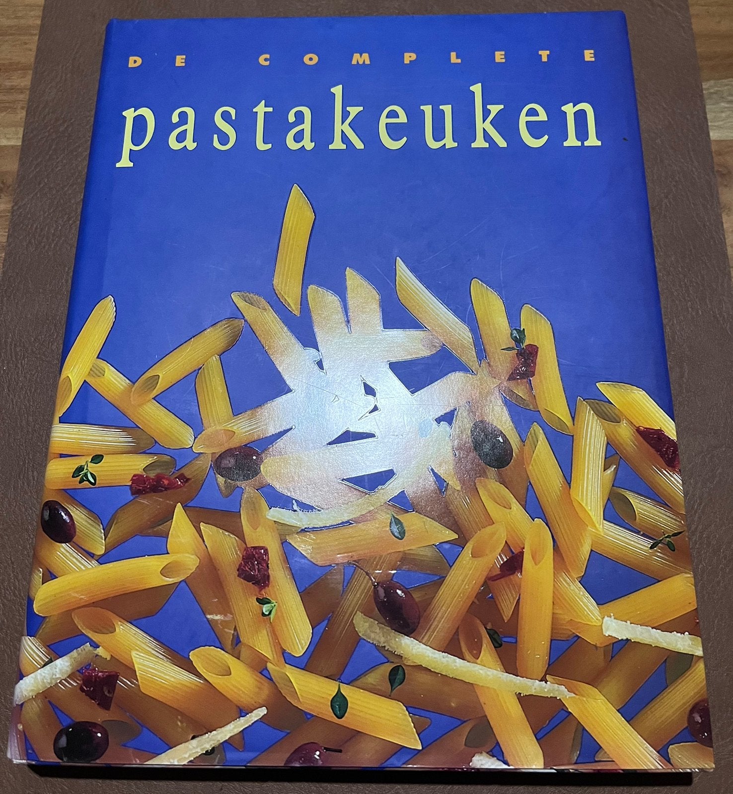 Kookboek - De Complete Pastakeuken, Boeken, Ophalen of Verzenden, Zo goed als nieuw