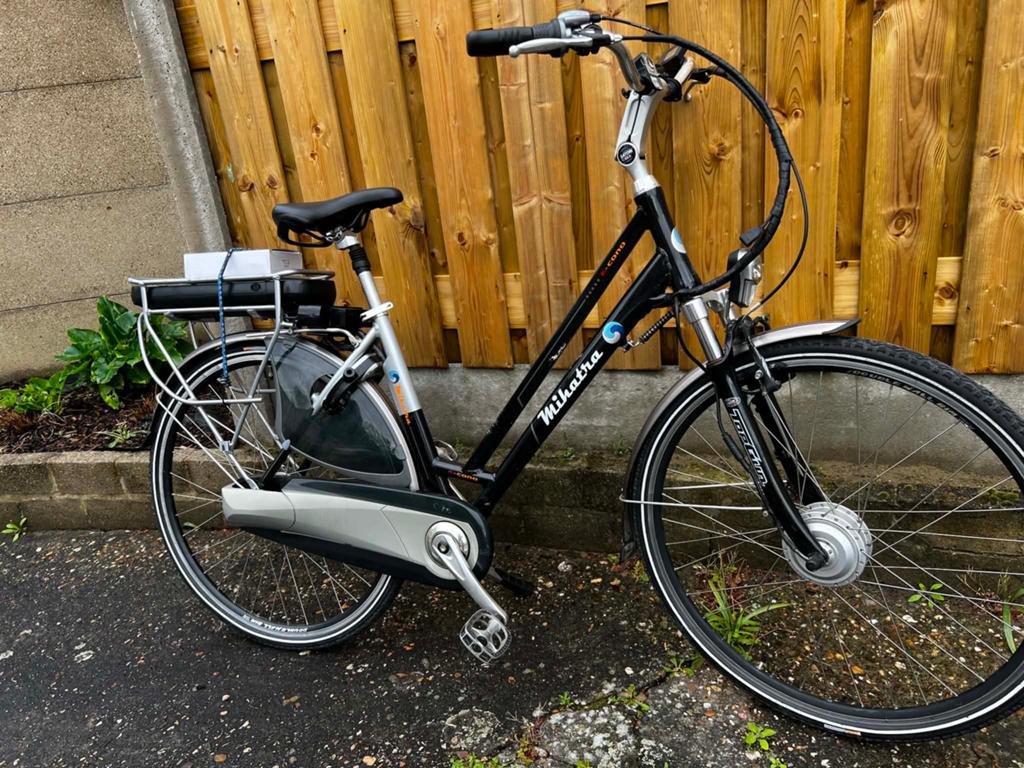 Elektrische fiets 28 inch, Fietsen en Brommers, Ophalen, Zo goed als nieuw