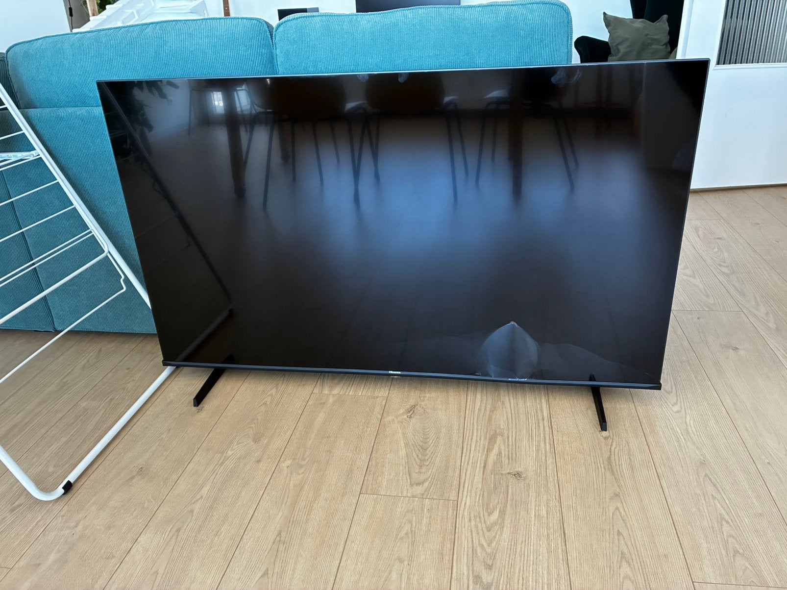 (Gebroken scherm) Hisense QLED 4K TV 55E79Q (2025) - 55 inch, TV, Hi-fi & Vidéo, Télévisions, Autres marques, QLED, 40 à 60 cm