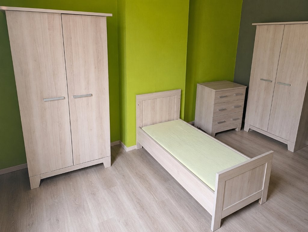 Prachtige babykamer met bed, kasten en comode, Ophalen, Gebruikt, Jongetje of Meisje