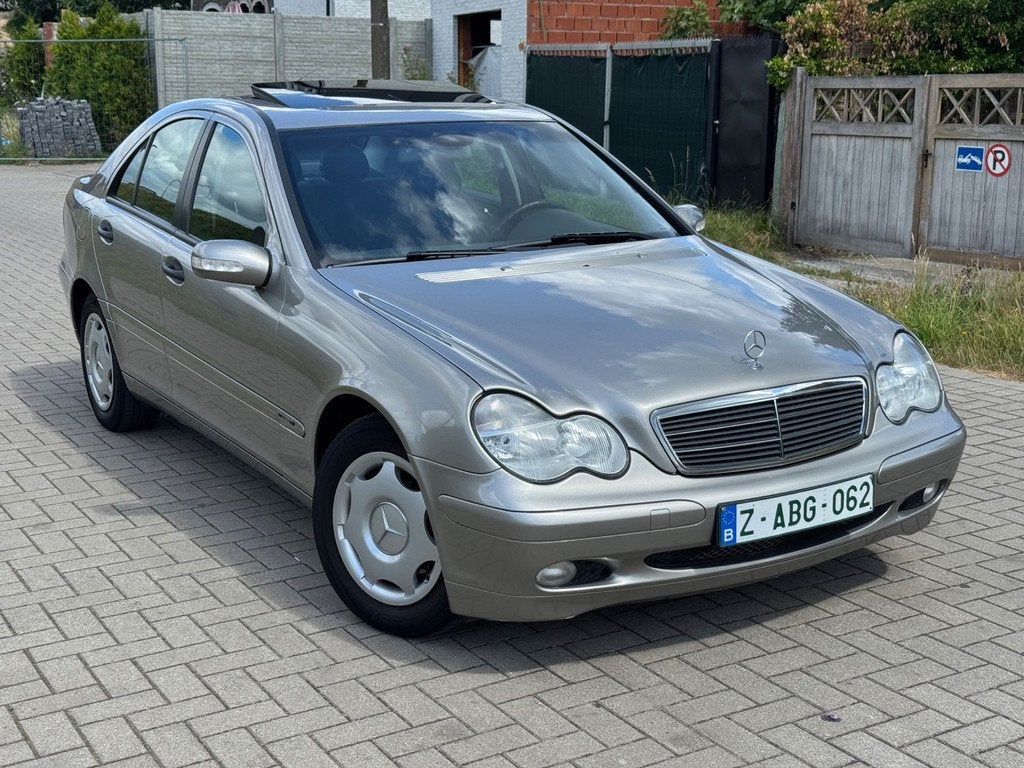 Mercedes C200Cdi, Auto's, Automaat, Automatische klimaatregeling, Gebruikt, Zwart