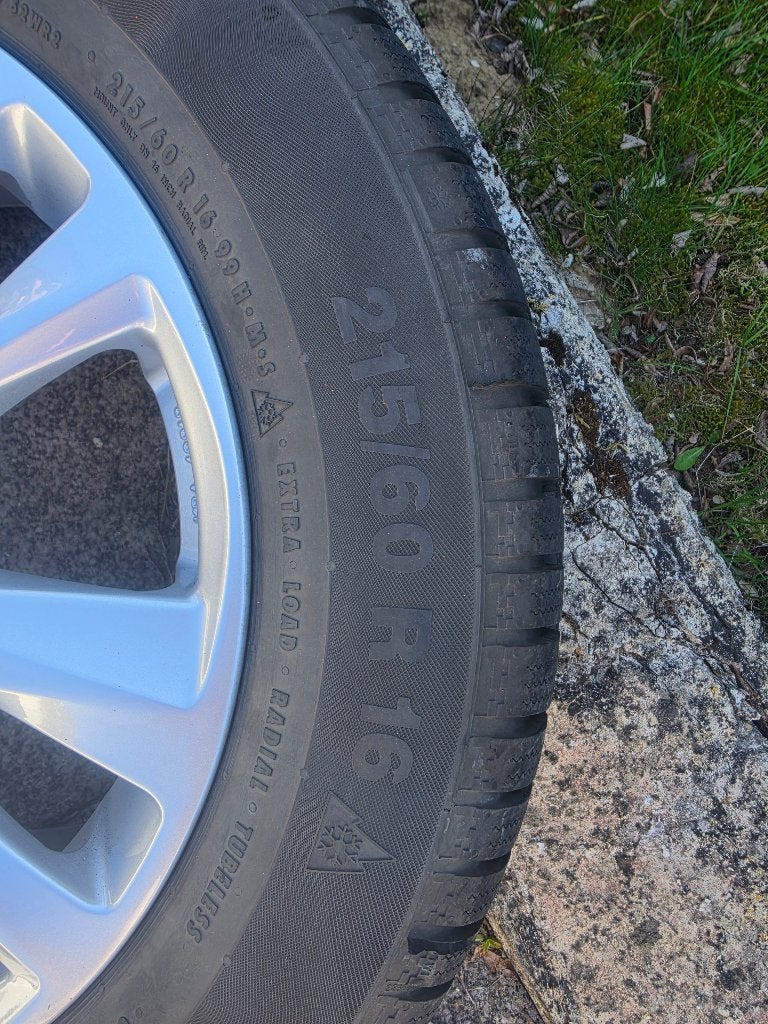 4 pneus hiver continental montés sur jantes alu 215/60R16, Pneus et Jantes, 16 pouces, Enlèvement, Utilisé