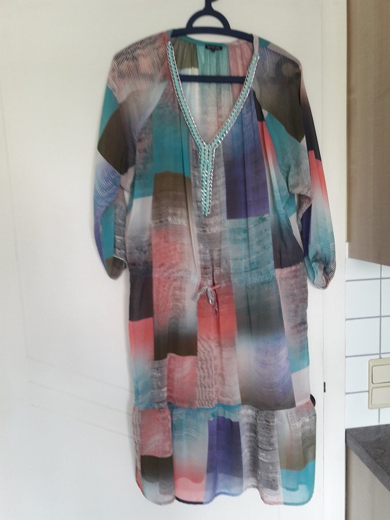 Nieuw kleedje, maat : 40. Merk : Caroline Biss., Ophalen of Verzenden, Nieuw, Maat 38/40 (M)