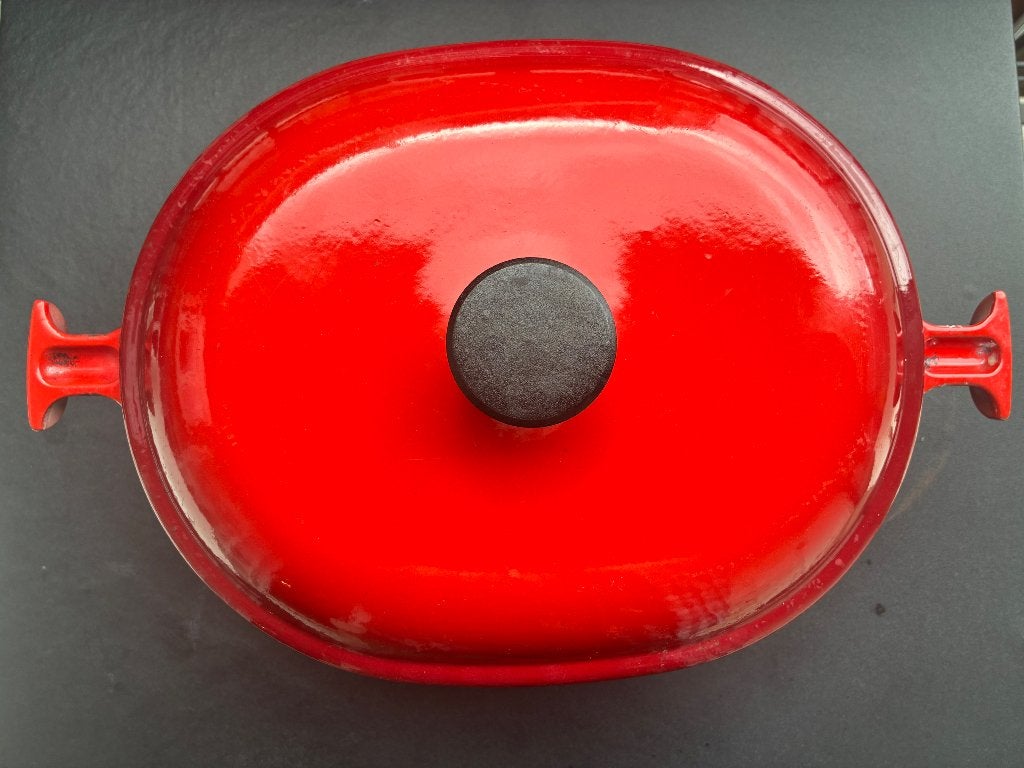 Le Creuset : ovale kookpot in gietijzer - Enzo Mari, Gebruikt, Gietijzer, Geschikt voor inductie, Le Creuset