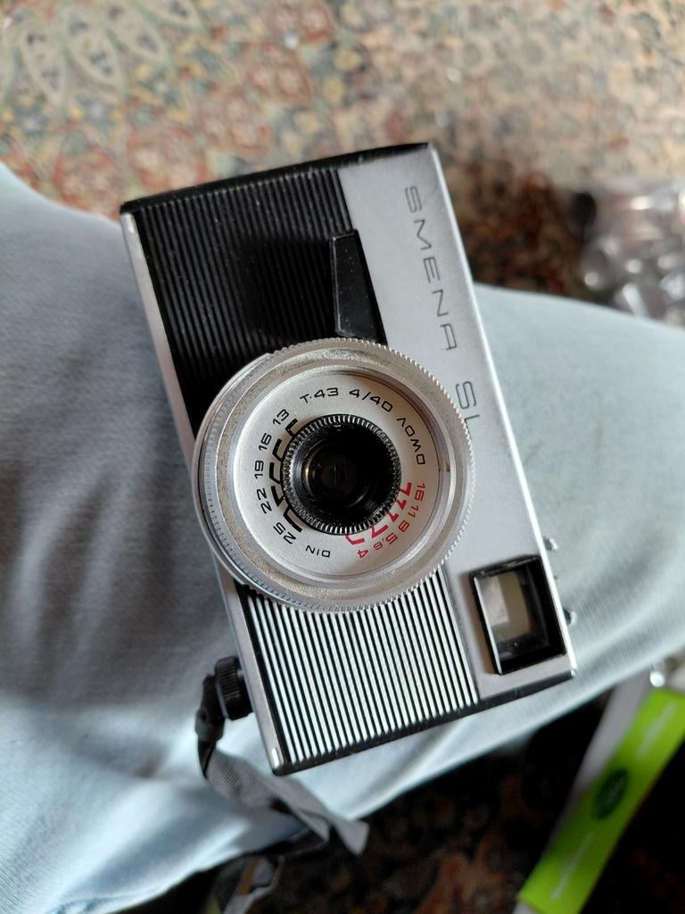 Vintage:  "USSR Smena SL + Minolta Riva AF35", Verzamelen, Ophalen of Verzenden, Filmcamera