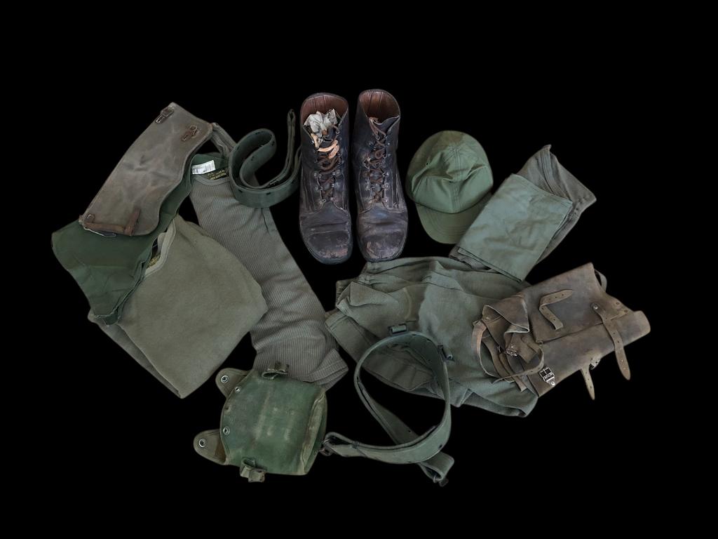 Divers lotje KL militair, Ophalen of Verzenden