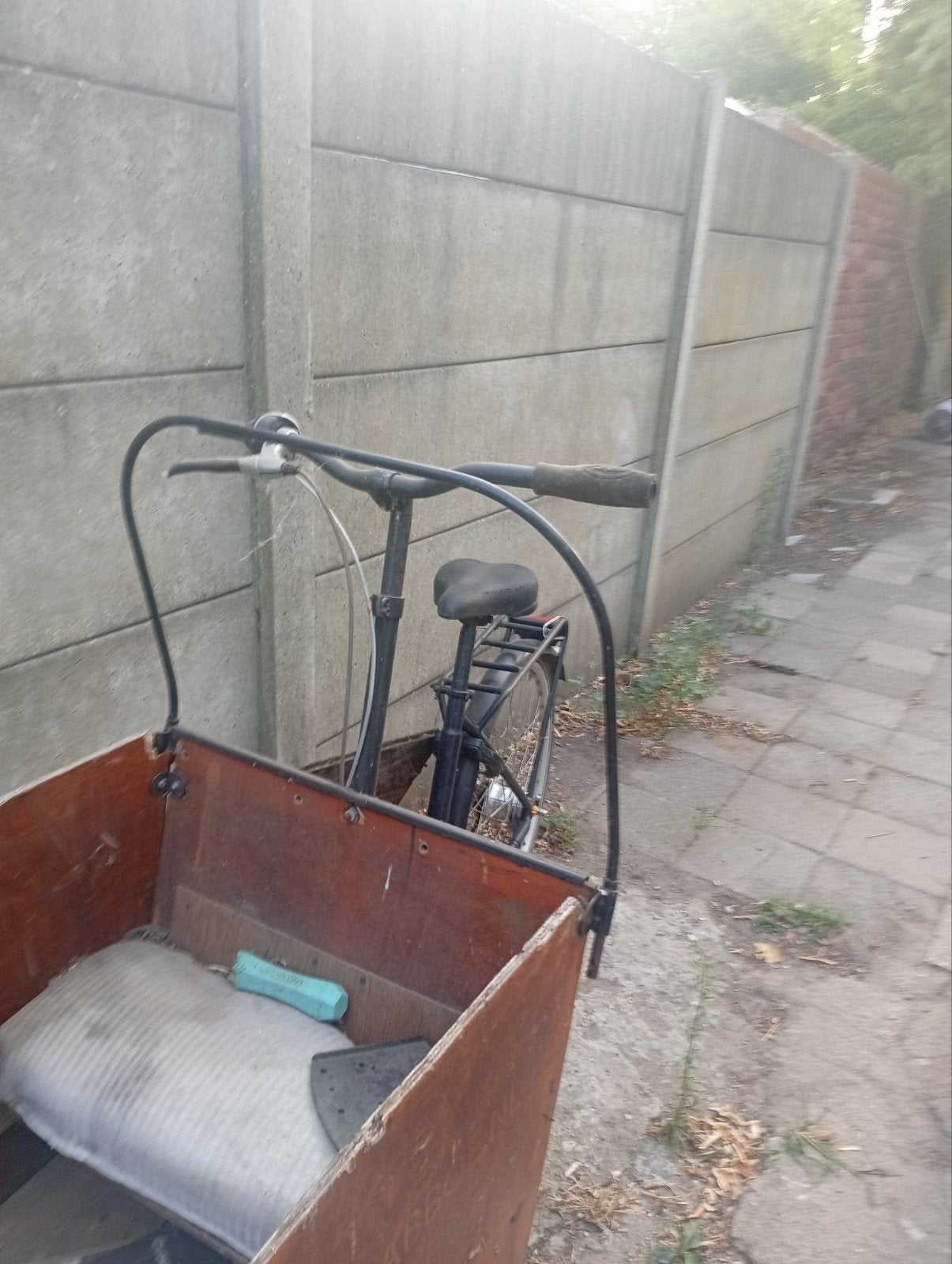 vélo cargo (à remettre à neuf) BABBOE, Enlèvement, Utilisé, 2 enfants, Bâche
