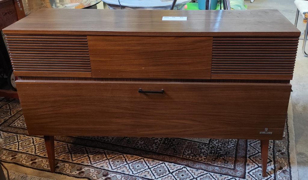 retro.  vintage radio/platenspeler meubel, Verzamelen, Retro, Ophalen