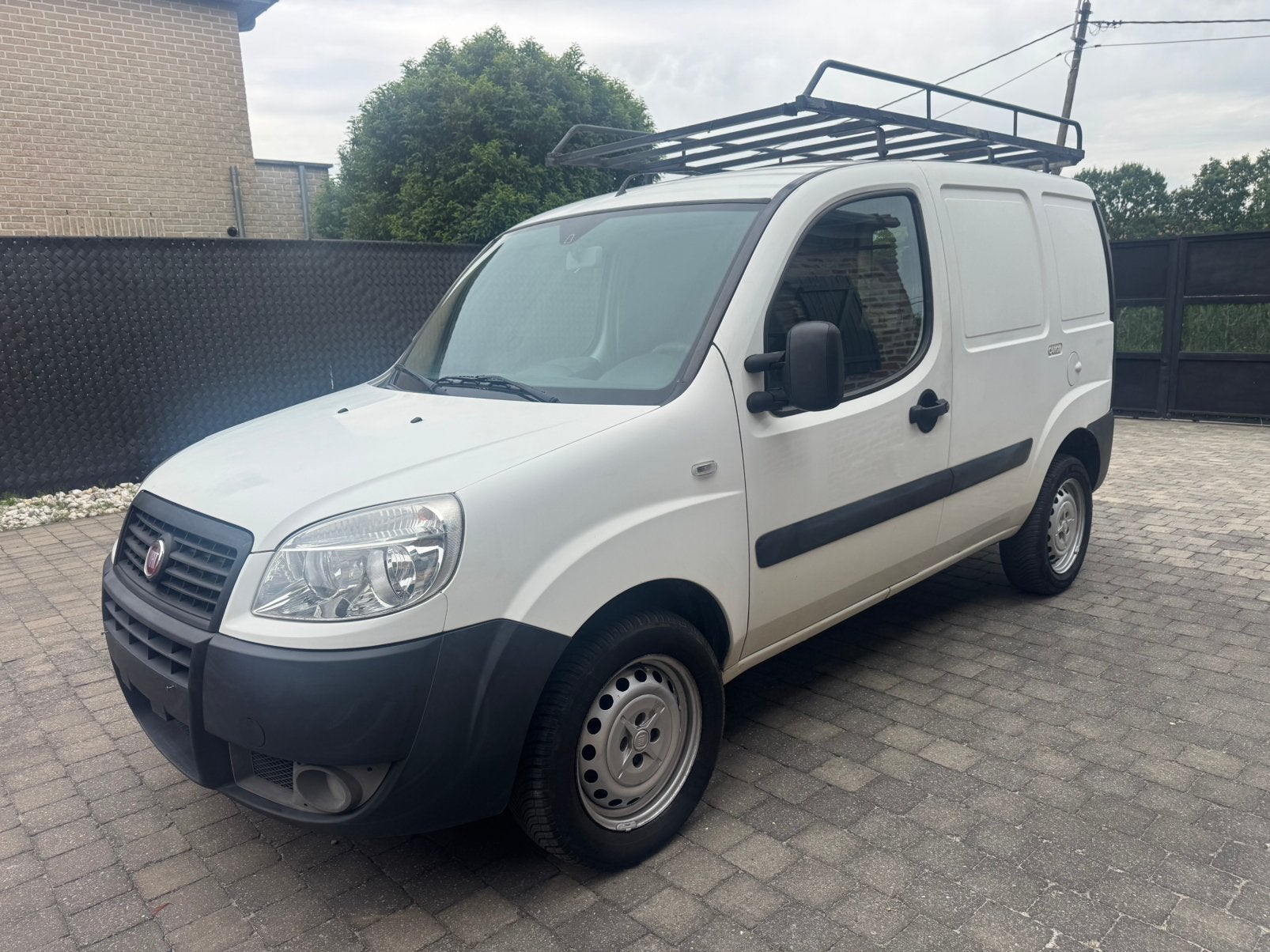 Fiat doblo bestelwagen 1.4 benzine 86.000km, Stof, Zwart, Wit, Handgeschakeld
