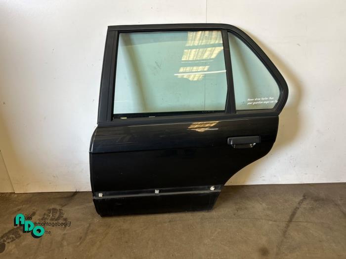 Portier 4Deurs links-achter van een BMW 3-Serie (3-Serie 82-, Auto-onderdelen, Gebruikt, -, Deur, -
