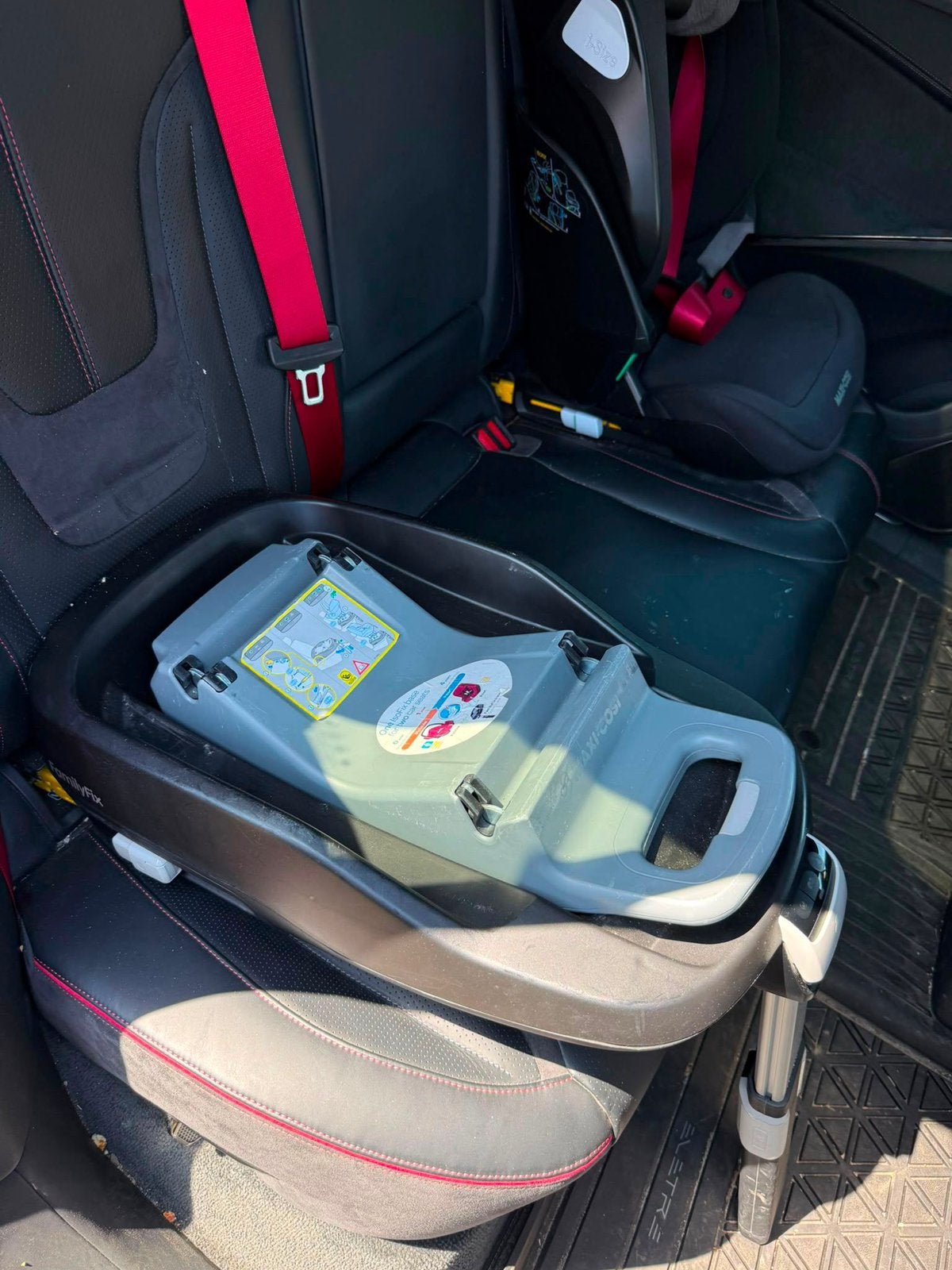 Maxi-Cosi ISOFIX-bases / onderstellen met steunpoot, Ophalen, Gebruikt