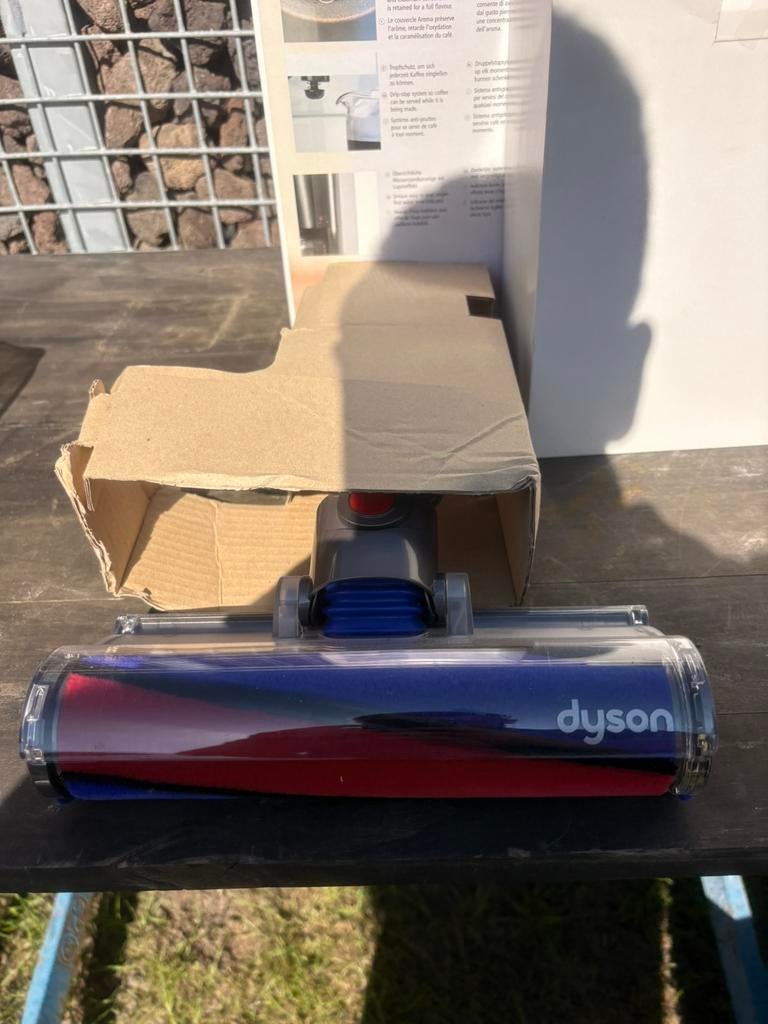 Dyson stofzuizer onderdelen en nieuwe baterij, Elektronische apparatuur, Stofzuigers, Ophalen