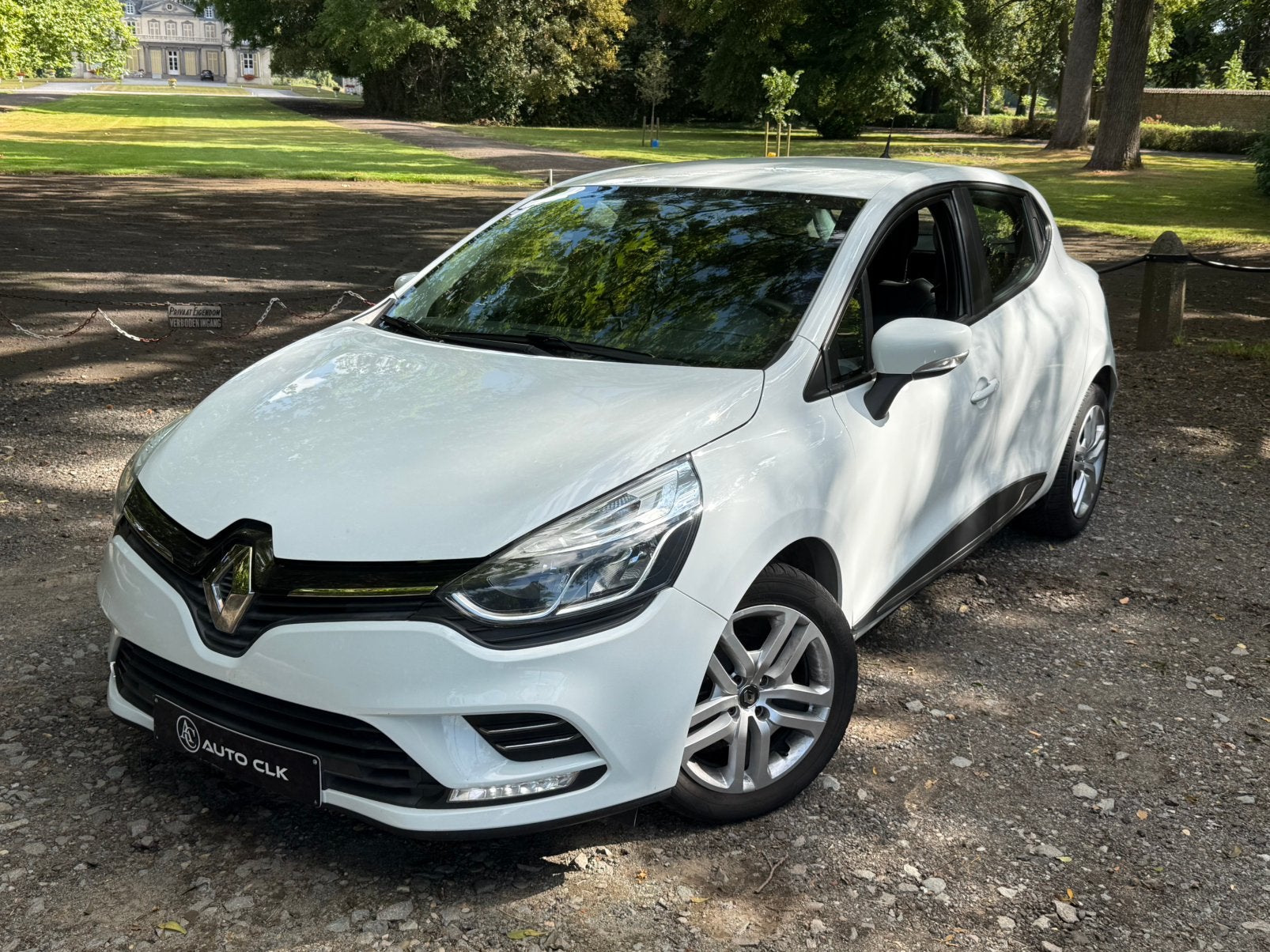 Renault Clio 1.2i Benzine 2018 GPS Airco P.Sensoren Euro6B, Voorwielaandrijving, Stof, Euro 6, 4 cilinders