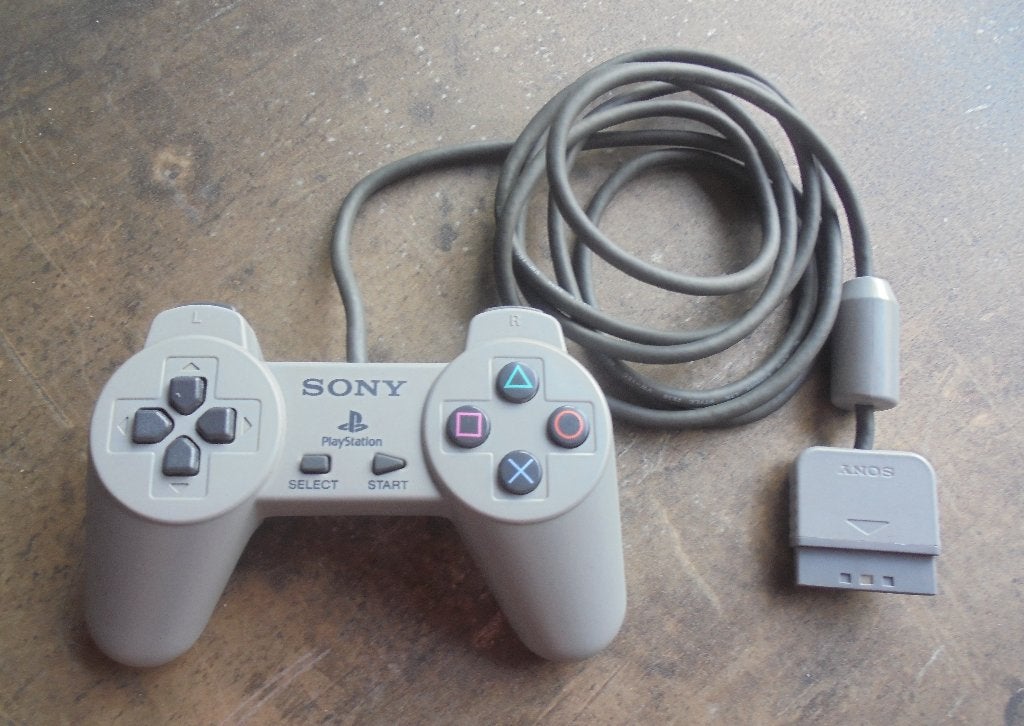 Sony Controller voor PS1 (zie foto's) III, Games en Spelcomputers, Gebruikt, Overige genres, 1 speler, Ophalen of Verzenden