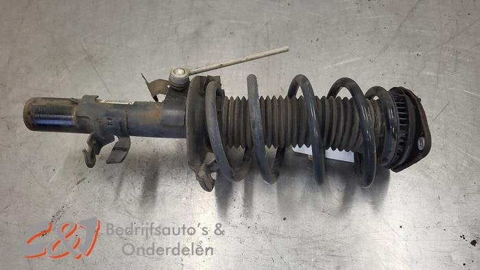 Barre amortisseur avant gauche d'un Ford Tourneo Connect, -, 3 mois de garantie, -, -