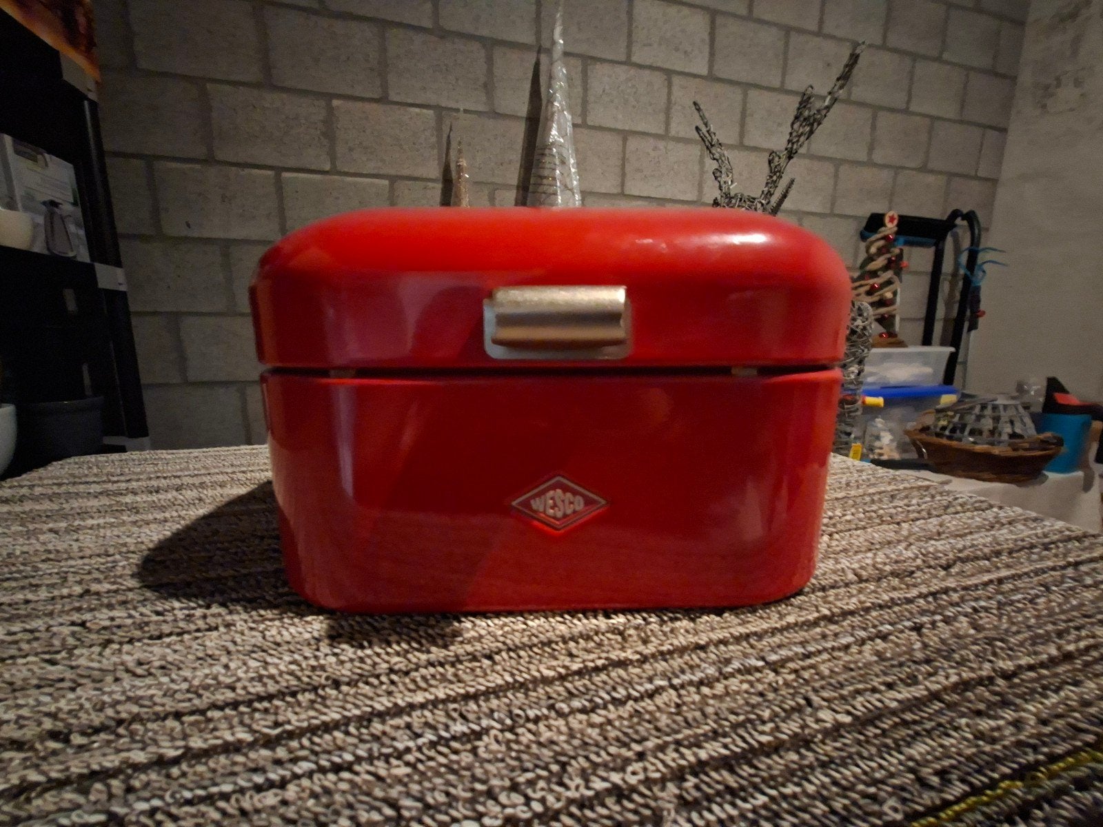 Broodtrommel Wesco, Ophalen