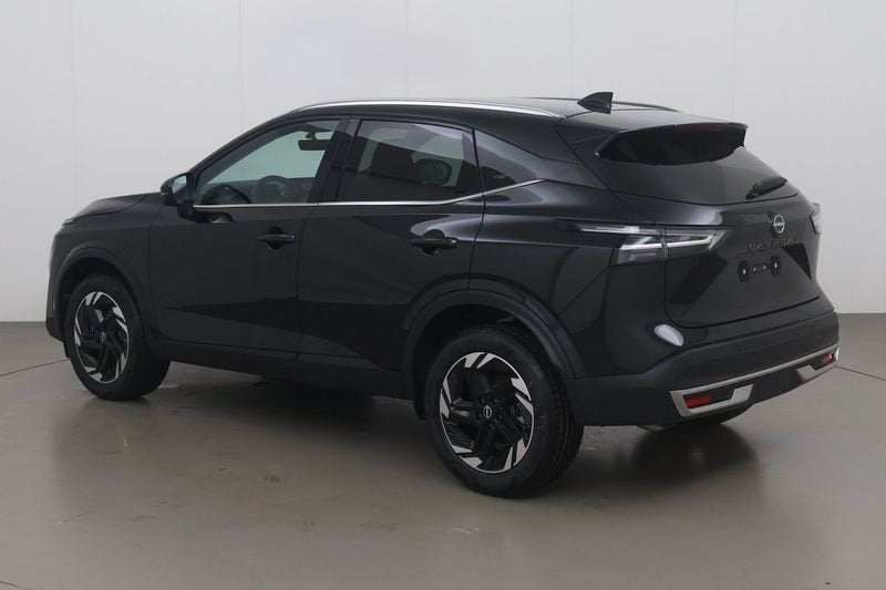Nissan Qashqai 1.3 dig-t n-connecta xtronic 158 AT, Automaat, Gebruikt, 4 cilinders, Overige bekleding