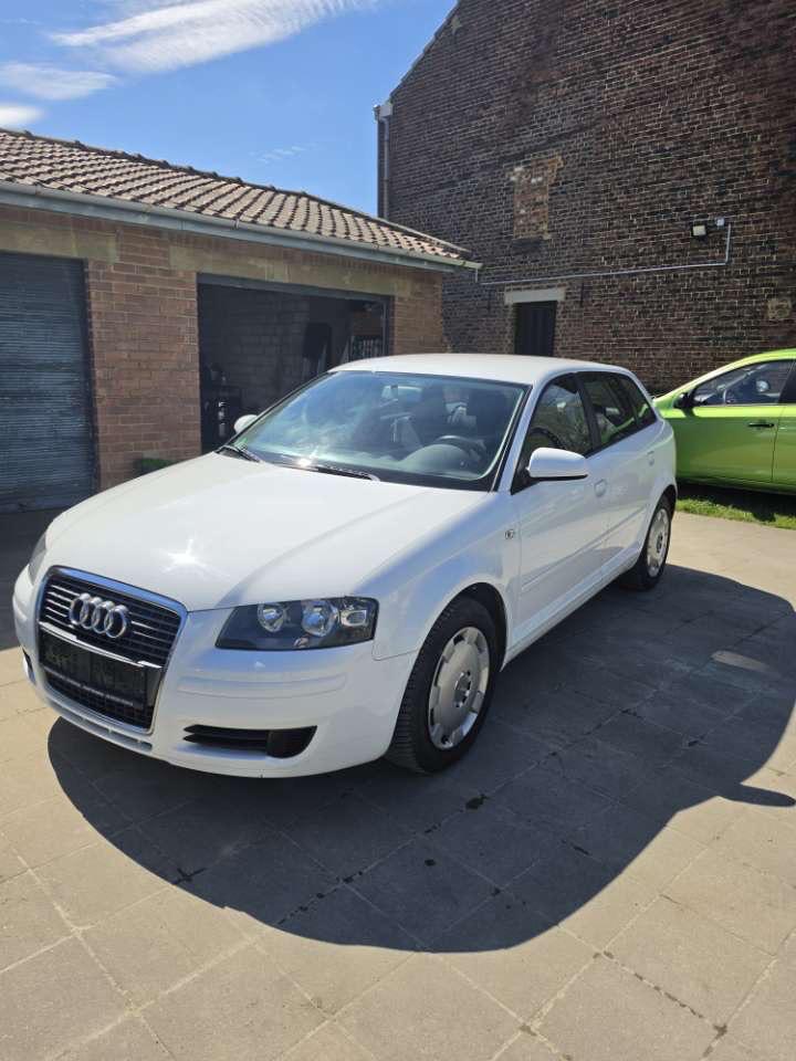 Audi a3 sportback prete a immatriculer garantie, Achat, Ordinateur de bord, Entreprise, Essence