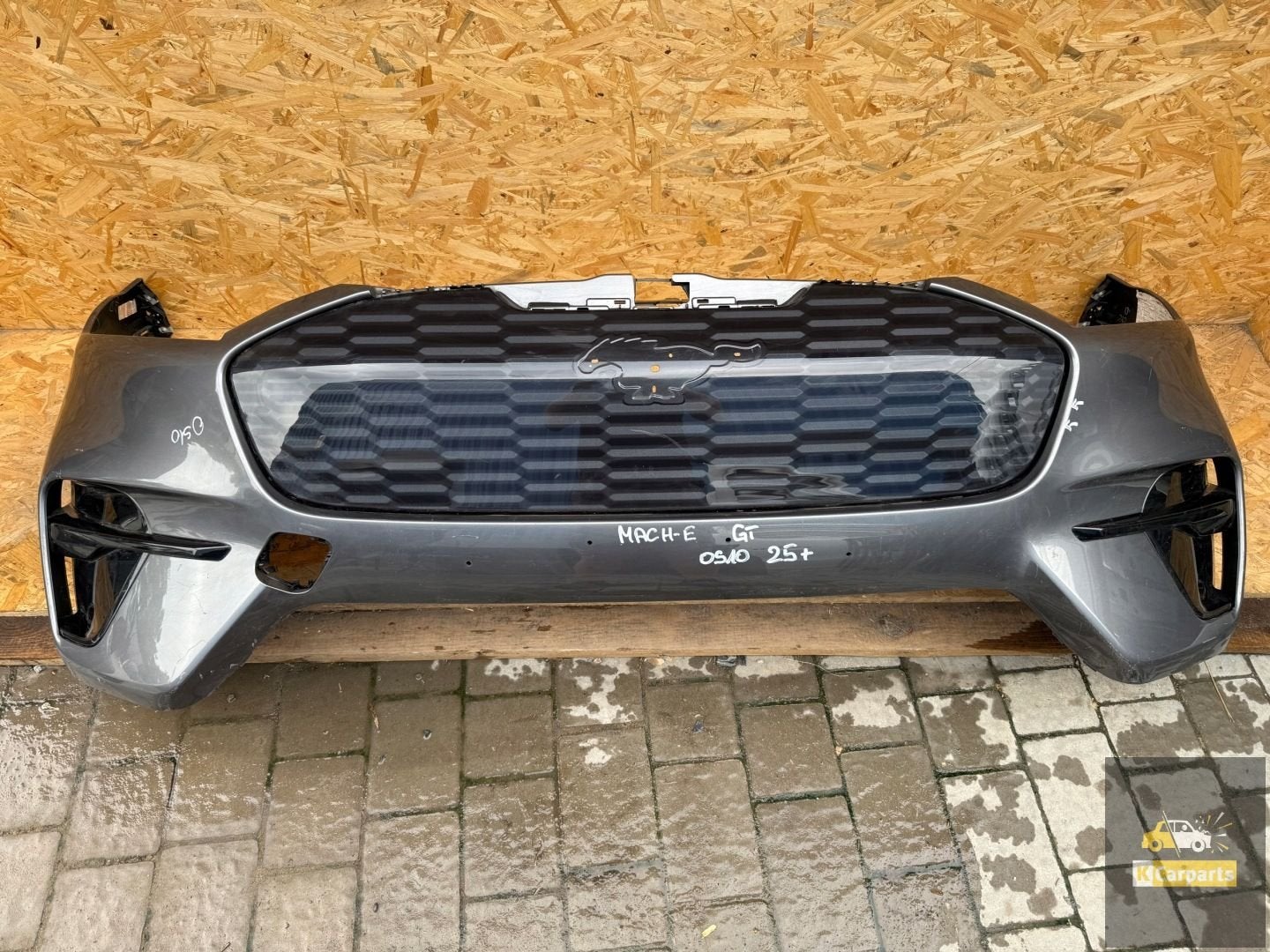Pare-chocs avant Ford Mustang Mach-E GT, Pare-chocs, Info@ford.com, Ford Motor Company, American Road 1
48126  Dearborn