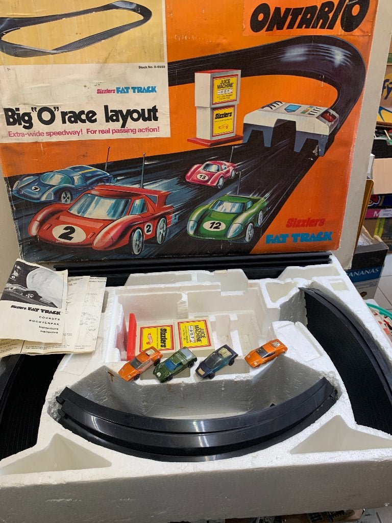 Jouets anciens à vendre filoguidés et RC., Ophalen