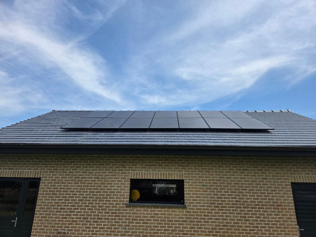 ZONNEPANEELINSTALLATIE SOLAREDGE 5000KW/ OPTIMIZERS, Ophalen, Zo goed als nieuw, Compleet systeem, 200 wattpiek of meer