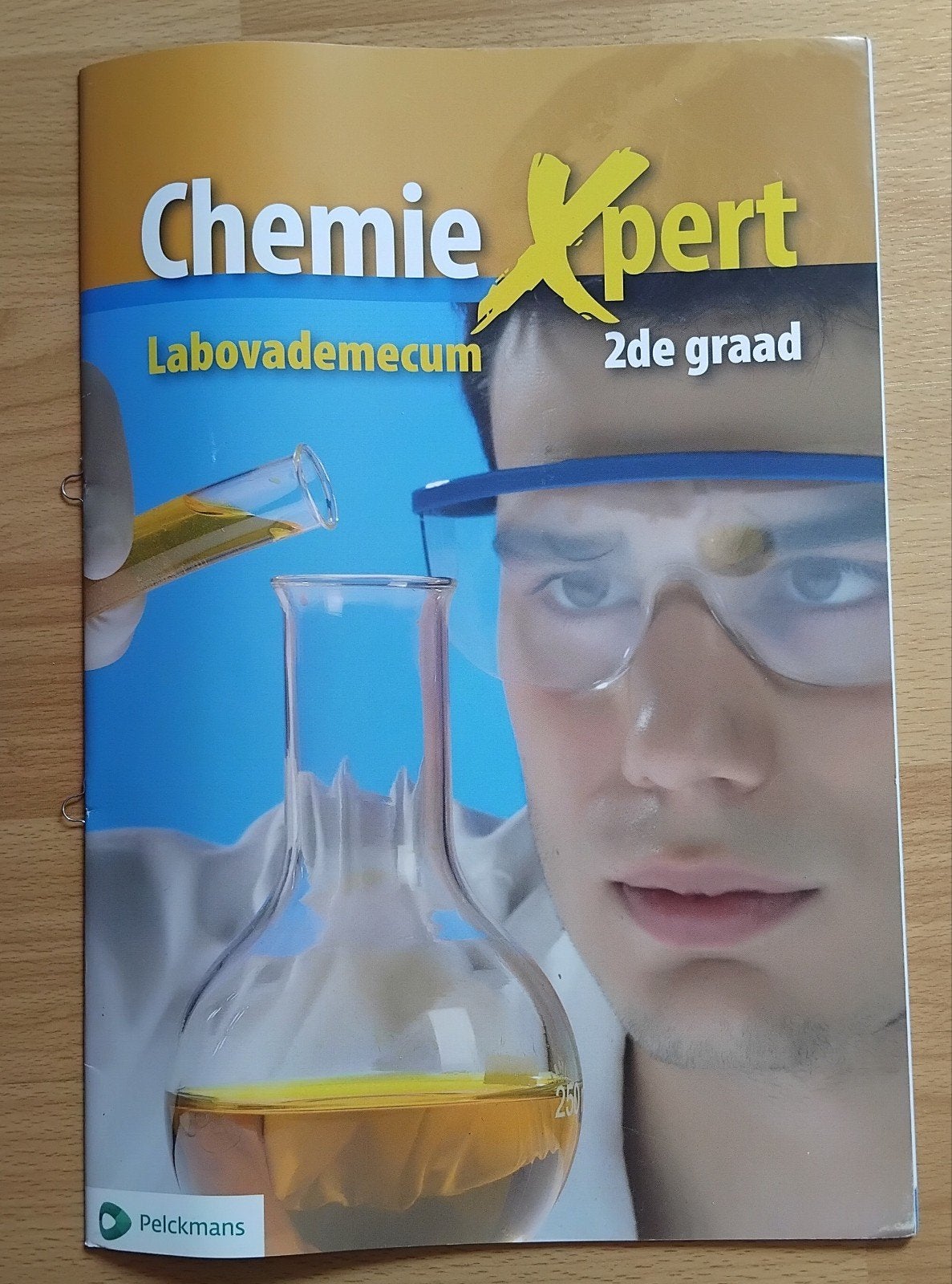 Chemie xpert vademecum 2de graad, Boeken, Schoolboeken, ASO, Scheikunde, Ophalen of Verzenden, Zo goed als nieuw