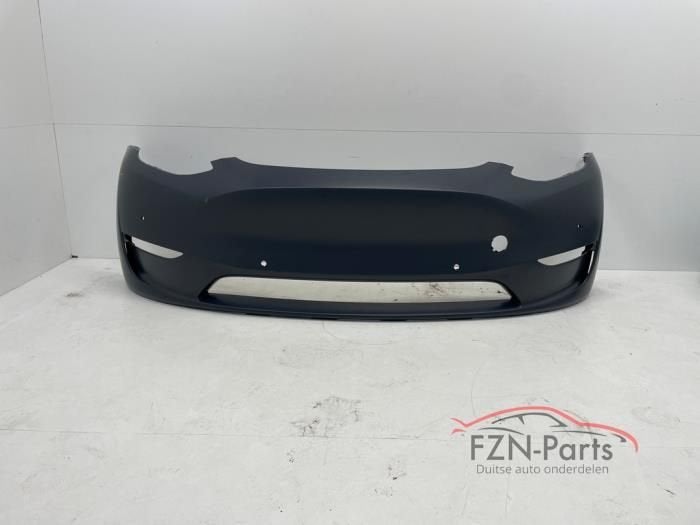 Tesla Model Y Voorbumper ongespoten 6 PDC, Enlèvement ou Envoi, Utilisé, Avant, Pare-chocs